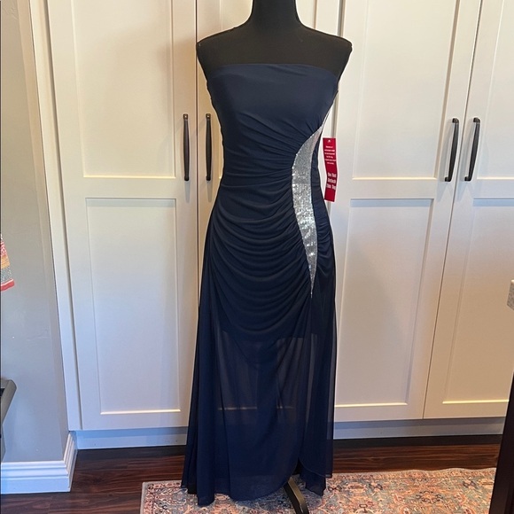 Ruby Rox Dresses & Skirts - Ruby Rox NWT Ruby Rox Strapless Blue Strapless Size M